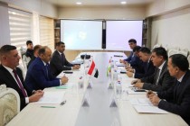 بحث قضايا التعاون بين وزارة الداخلية العراقية مع وزارة الشؤون الداخلية الطاجيكية
