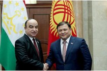 رئيسا برلماني قيرغيزستان وطاجيكستان يبحثان قضايا التعاون