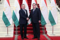رئيس جمهورية طاجيكستان إمام علي رحمان يستقبل وزير الدفاع الروسي سيرجي شويغو