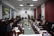 زيارة رؤساء وفود الدول المشاركة في منظمة الأمن والتعاون في أوروبا لوكالة مكافحة المخدرات في طاجيكستان