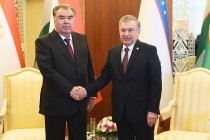 رئيس جمهورية طاجيكستان إمام علي رحمان يجتمع مع رئيس جمهورية أوزبكستان شوكت مير ضياييف