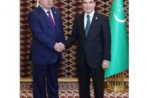 رئيس جمهورية طاجيكستان إمام على رحمان يجتمع مع نظيره التركماني قربانقولي بيردي محميدوف