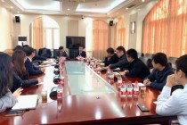 اجتماع سفير طاجيكستان في معهد روسيا وأوروبا الشرقية وآسيا الوسطى للأكاديمية الصينية للعلوم الاجتماعية