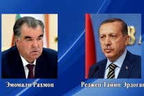 رئيس جمهورية طاجيكستان إمام علي رحمان يعزي نظيره التركي رجب طيب أردوغان بضحيايا الزلزال