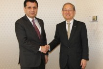 لقاء سفير طاجيكستان في اليابان مع رئيس شركة توشيبا تسوناكاوا ساتوشي