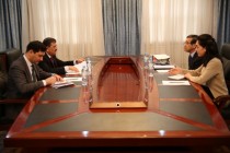 بحث آفاق العلاقات الثنائية بين طاجيكستان واليابان في دوشنبه