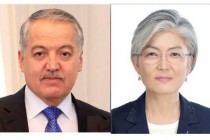 محادثة هاتفية بين وزير خارجية طاجيكستان و نظيرته الكورية