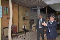 السفير الهندي في طاجيكستان يزور مناطق الجذب في مدينة كولاب