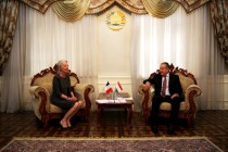 طاجيكستان وفرنسا تبحثان توسيع التعاون الثنائي في مختلف المجالات