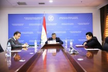 طاجيكستان وكازاخستان تعقدان مشاورات سياسية
