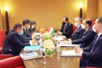 وزيرا خارجيتي طاجيكستان وقيرغيزستان يبجثان قضايا التعاون الثنائي