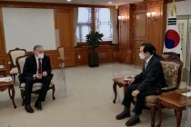وزير خارجية طاجيكستان يجتمع مع رئيس وزراء جمهورية كوريا
