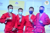 فاز المصارعون الطاجيك بأربع ميداليات في بطولة العالم سامبو 2020