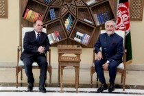 رئيس المجلس الأعلى للمصالحة الوطنية الأفغانية عبد الله عبد الله يزور طاجيكستان