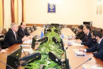 سفير  طاجيكستان لدى الاتحاد الروسي يلتقي مع الأمين العام لمنظمة معاهدة الأمن الجماعي