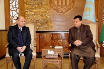 سفير طاجيكستان يجتمع مع رئيس مجلس النواب للبرلمان الأفغاني مير رحمن رحماني