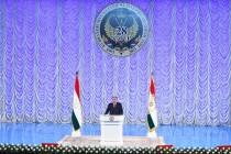 زعيم البلاد  إمام علي رحمان  يشارك في احتفال بمناسبة الذكرى الثامنة والعشرين لتأسيس القوات المسلحة لجمهورية طاجيكستان.