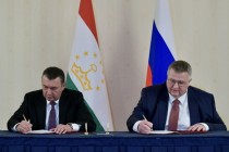 طاجيكستان وروسيا تبحثان قضايا التعاون في مجال الهجرة