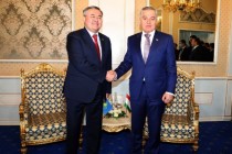بحث قضايا آفاق تطوير الشراكة الاستراتيجية بين طاجيكستان وكازاخستان في دوشنبه