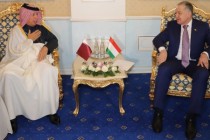 لقاء سراج الدين مهر الدين مع وزير الدولة للشؤون الخارجية القطري في دوشنبه