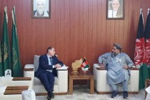سفير طاجيكستان فى كابول يجتمع مع رئيس المجلس الوطني الأفغاني