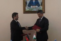 طاجيكستان وأفغانستان توقعان أتفاقبة حول التعاون بين مراكز الخدمة الجوية