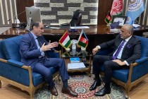 سفير طاجيكستان يلتقي بوزير الصناعة والتجارة الأفغاني