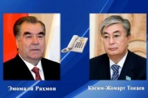 رئيس جمهورية طاجيكستان إمام علي رحمان يجري محادثة هاتفية مع رئيس جمهورية كازاخستان قاسم جومارت توكاييف