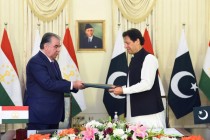 مراسم التوقيع على وثائق التعاون الجديدة بين طاجيكستان وباكستان والمؤتمر الصحفي لرئيسي البلدين
