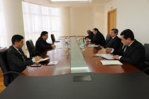 بحث قضايا آفاق تطوير العلاقات الثنائية بين طاجيكستان وتركمانستان في عشق آباد