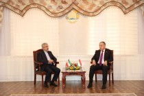 وزير خارجية طاجيكستان یستقبل وزير الطاقة الإيراني