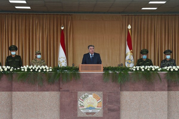 Peshvoi-millat-Emomal-Ra-mon