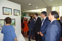 افتتاح معرض أعمال الأطفال في الدول الأعضاء في منظمة شنغهاي للتعاون في متحف طاجيكستان الوطني