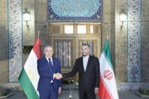 وزيرا خارجية طاجيكستان وإيران يبحثان الوضع في أفغانستان