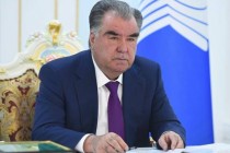 رئيس طاجيكستان إمام علي رحمان يشارك في اجتماع مجلس رؤساء دول رابطة الدول المستقلة