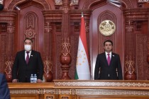 الدورة الثامنة للمجلس الوطني التابع للمجلس العالي لجمهورية طاجيكستان في دوشنبه