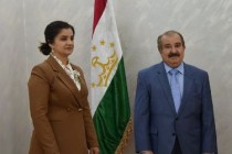 شيرين أمانزاده تلتقي  مع سفير دولة قطر لدى طاجيكستان إبراهيم بن محمد عبد الله