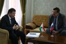 وزير داخلية طاجيكستان يجتمع مع سفير روسيا فى طاجيكستان