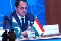سعدي كريمزاده يشارك في الاجتماع السابع لوزراء الزراعة في الدول الأعضاء في منظمة التعاون الاقتصادي