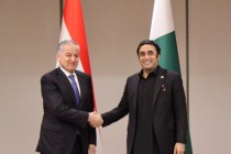 ناقش وزيرا خارجية طاجيكستان وباكستان مزيدا من التعاون