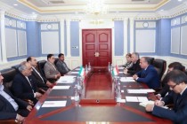 لقاء نائب وزير خارجية جمهورية طاجيكستان مع رئيس مجموعة الصداقة البرلمانية  الإيرانية  الطاجيكستانية