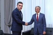 سفير طاجيكستان يلتقي مع وزير خارجية جورجيا