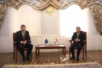 تعيين رايموندوس كاروبليس رئيسًا لممثل الاتحاد الأوروبي في طاجيكستان