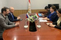 مناقشة تطوير العلاقات الثقافية الثنائية بين طاجيكستان وروسيا في عام 2023 في دوشنبه