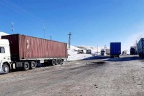 وصول شاحنات طاجيكستان إلى الصين بعد ثلاث سنوات من تفشي الوباء