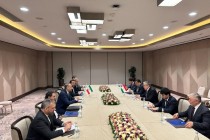 طاجيكستان وأذربيجان تيحثان الوضع الحالي وآفاق تطوير العلاقات