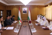 مناقشة تطوير التعاون التجاري والاقتصادي بين طاجيكستان وقطر وفي دوشنبه