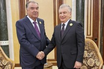 رئيس جمهورية طاجيكستان إمام علي رحمان يلتقي مع رئيس جمهورية أوزبكستان شوكت ميرضياييف