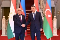 رئيس وزراء جمهورية طاجيكستان قاهر رسول زاده يلتقي مع رئيس وزراء جمهورية أذربيجان علي أسدوف