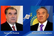 زعيم الأمة إمام علي رحمان يجري محادثة هاتفية ودية مع الرئيس الأول لجمهورية كازاخستان نور سلطان نزارباييف
